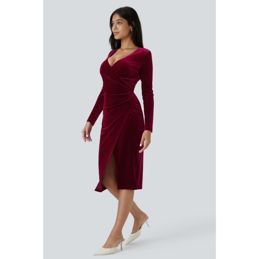 NWT Halara V Neck Long Sleeve Ruched Velvet Mini Dress Size M - Picture 3 of 6